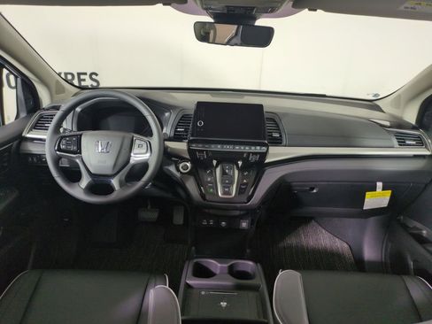 New 2026 Honda Odyssey Touring image 12