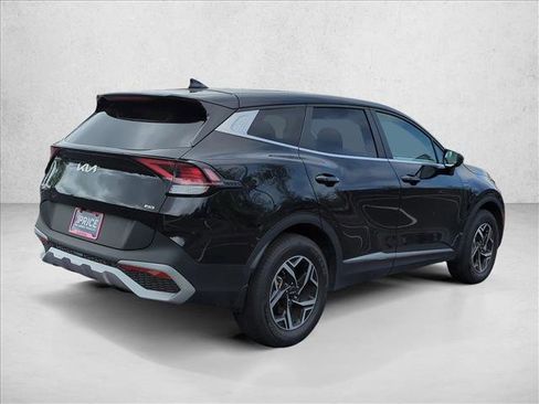 Used 2023 Kia Sportage LX AWD/4WD image 3