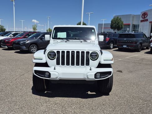 Used 2021 Jeep Wrangler Unlimited Sahara AWD/4WD image 8