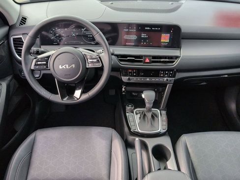 Certified 2024 Kia Seltos EX AWD/4WD image 21