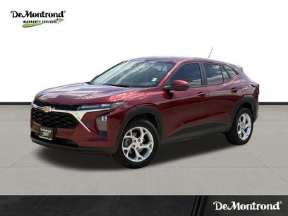 Used 2024 Chevrolet Trax LS w/ LS Convenience Package