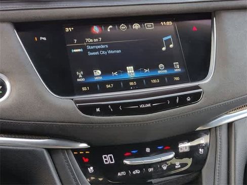 Used 2017 Cadillac XT5 Platinum image 29
