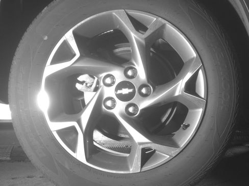 Used 2025 Chevrolet Trax LT FWD image 15