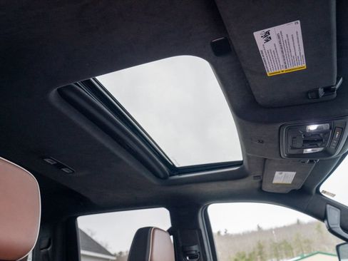 Used 2024 GMC Sierra 2500 Denali Ultimate w/ Snow Plow Prep/Camper Package image 15