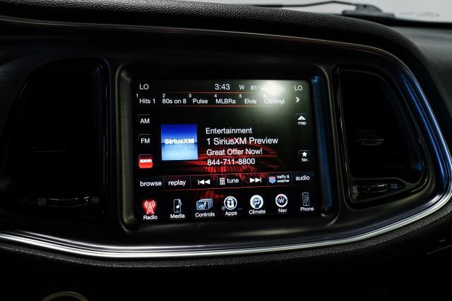 Used 2015 Dodge Challenger R/T Plus RWD image 28