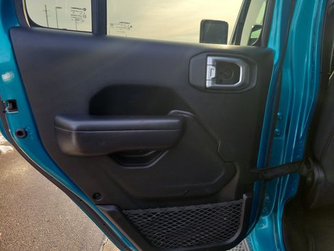 Used 2019 Jeep Wrangler Unlimited Sport S image 13