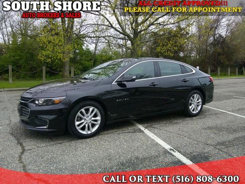 Used 2017 Chevrolet Malibu LT w/ Leather Package FWD image 1
