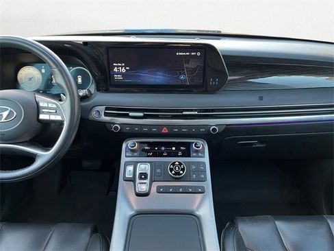 Used 2023 Hyundai Palisade Calligraphy image 12