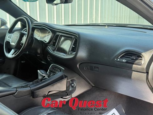 Used 2016 Dodge Challenger SXT Plus RWD image 9