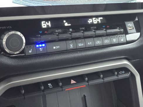 Certified 2025 Toyota Tundra Limited image 22