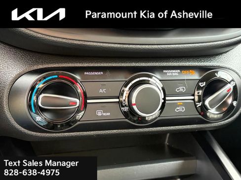 Used 2023 Kia Soul LX w/ LX Technology Package image 23