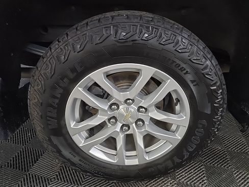 Used 2020 Chevrolet Silverado 1500 LT w/ All-Star Edition AWD/4WD image 15