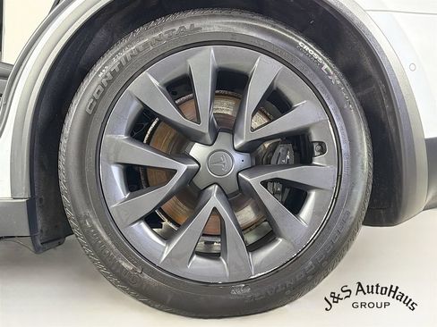 Used 2022 Tesla Model X AWD/4WD image 39