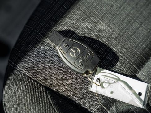 Used 2018 Mercedes-Benz Metris Passenger image 32