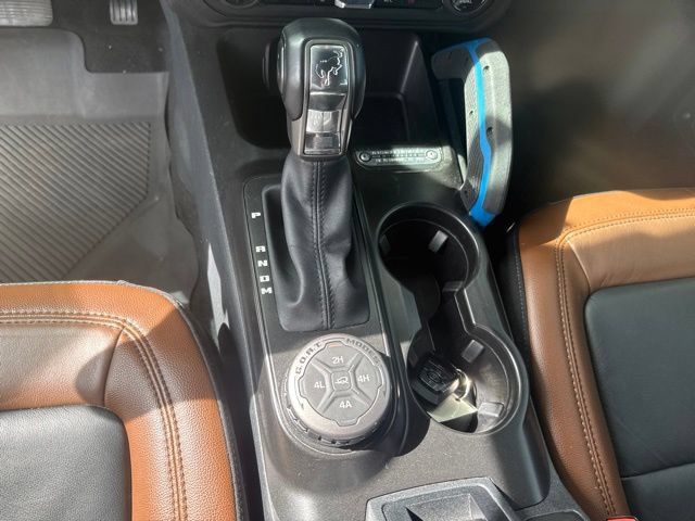 Used 2023 Ford Bronco Outer Banks w/ Sasquatch Package AWD/4WD image 14