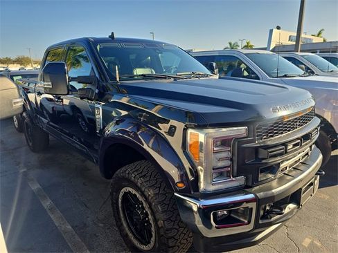 Used 2019 Ford F250 Lariat w/ Lariat Ultimate Package image 2