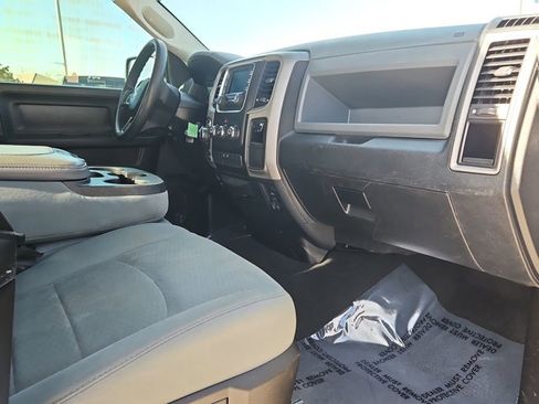Used 2017 RAM 1500 Express image 20
