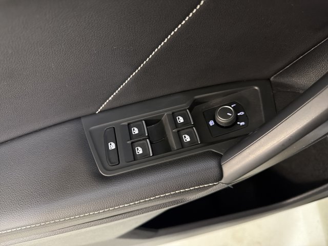 Certified 2024 Volkswagen Tiguan SE R-Line AWD/4WD image 19
