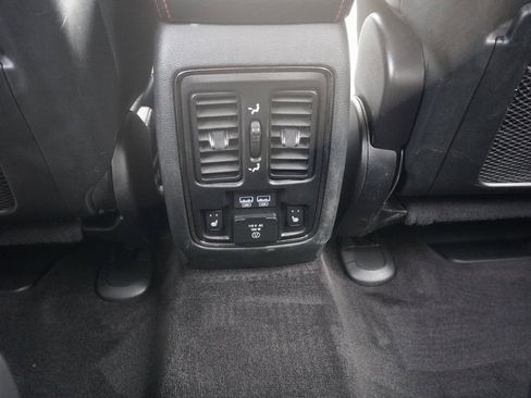 Used 2018 Dodge Durango GT w/ Technology Group image 26