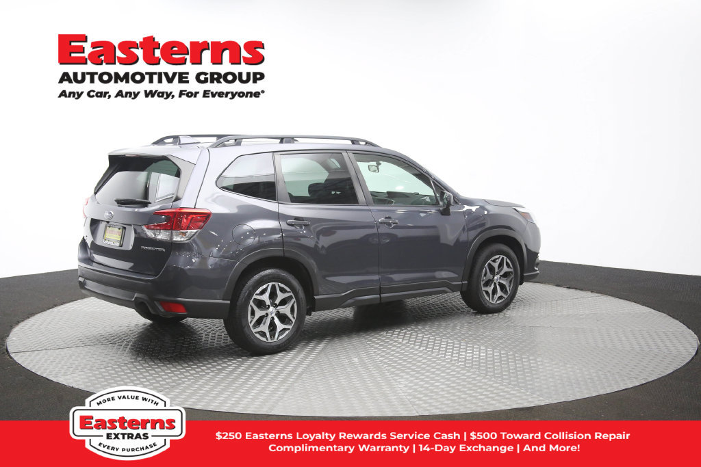 Used 2022 Subaru Forester Premium AWD/4WD image 46