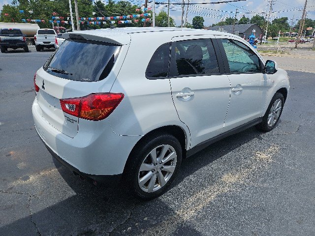 Used 2015 Mitsubishi Outlander Sport ES AWD/4WD image 2