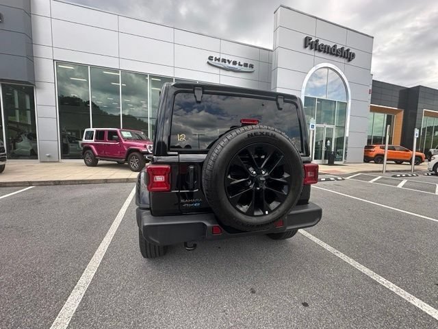 Used 2025 Jeep Wrangler Unlimited Sahara AWD/4WD image 31