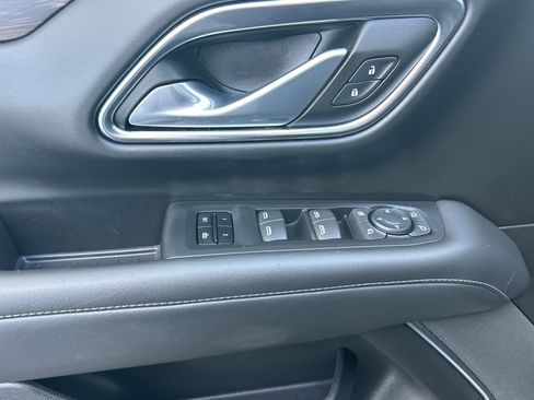 Used 2023 Chevrolet Tahoe Z71 w/ Luxury Package image 8