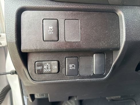 Used 2022 Toyota Tacoma SR5 RWD image 19