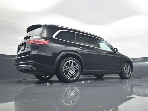 Used 2025 Mercedes-Benz GLS 450 4MATIC image 26