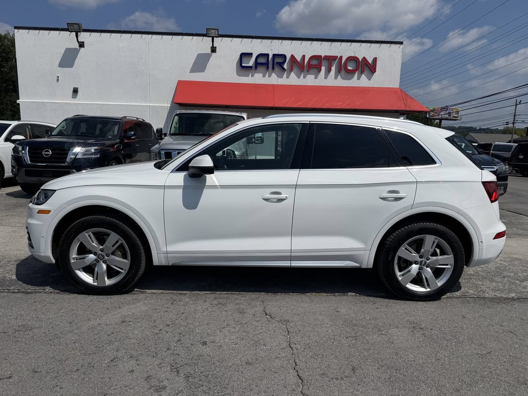 Used 2019 Audi Q5 Prestige w/ Prestige Package AWD/4WD image 3