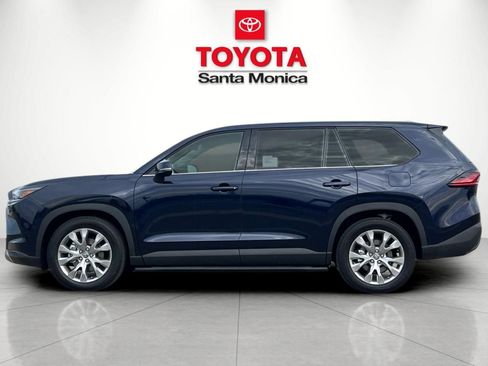 New 2026 Toyota Grand Highlander Limited AWD/4WD image 8