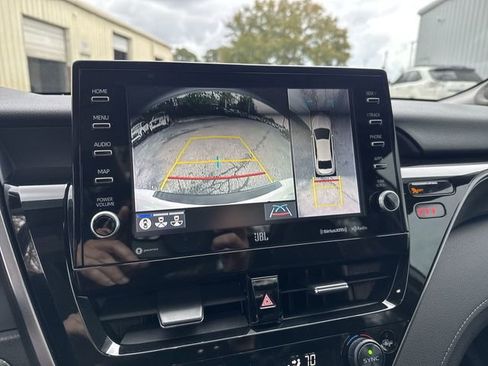 Used 2022 Toyota Camry XSE image 21