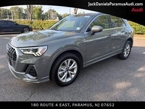 Used 2022 Audi Q3 2.0T Premium Plus AWD/4WD image 2