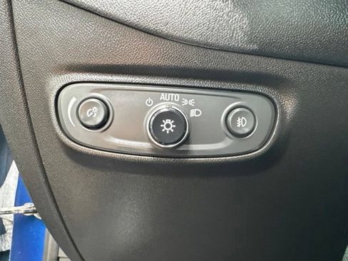 Used 2020 Chevrolet Equinox LT w/ Driver Convenience Package FWD image 16