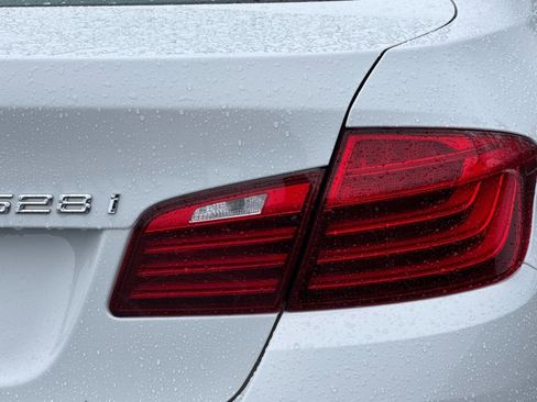 Used 2015 BMW 528i Sedan image 12