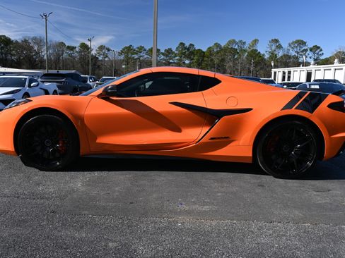 Used 2023 Chevrolet Corvette Z06 image 7