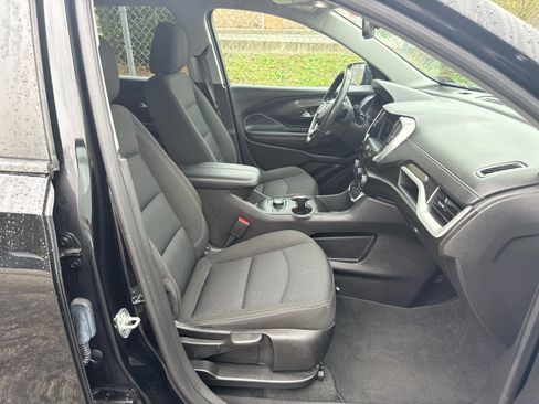 Used 2023 GMC Terrain SLE w/ Driver Convenience Package image 33