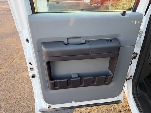 Used 2011 Ford F450 XL w/ PWR Equipment Group image 29