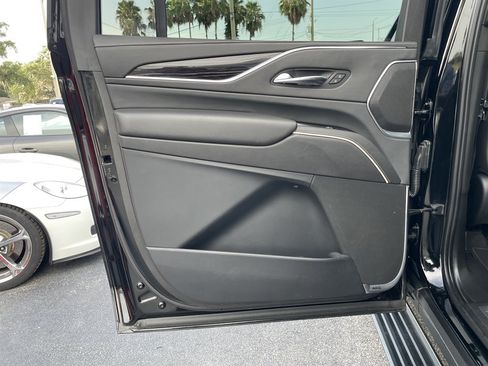 Used 2021 Cadillac Escalade ESV Sport w/ Driver Assist Tech Package AWD/4WD image 48