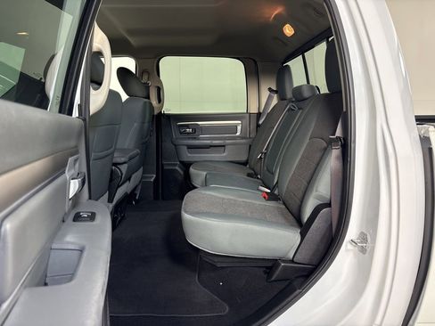 Used 2019 RAM 1500 Big Horn image 19