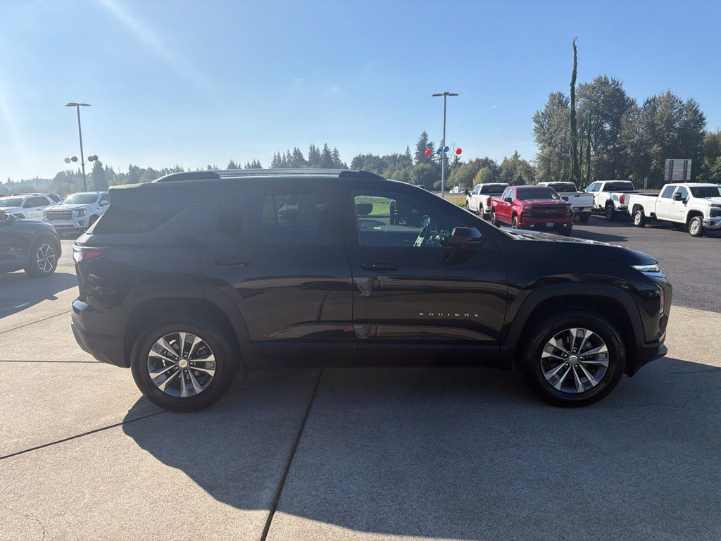 Used 2025 Chevrolet Equinox LT w/ Convenience Package II AWD/4WD image 7