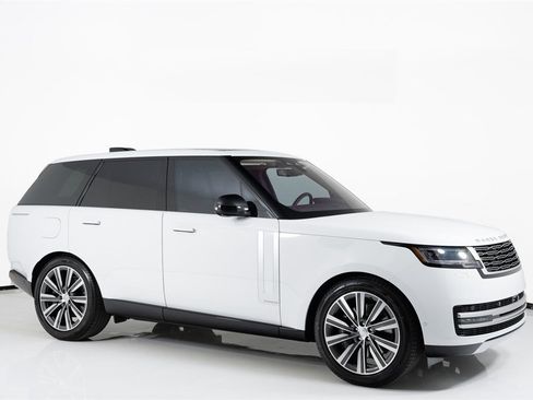 Used 2023 Land Rover Range Rover Autobiography AWD/4WD image 2