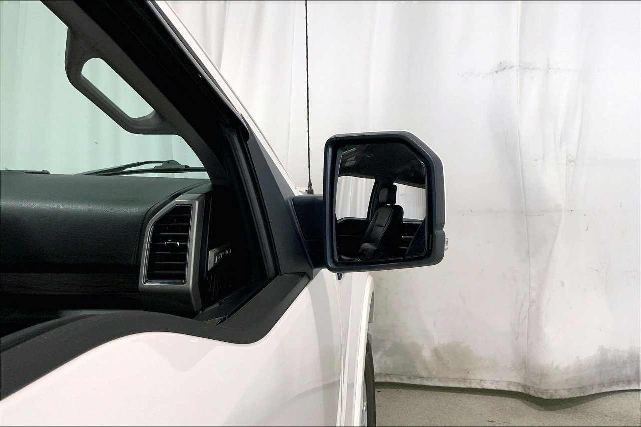 Used 2017 Ford F150 Lariat w/ Equipment Group 501A Mid RWD image 11