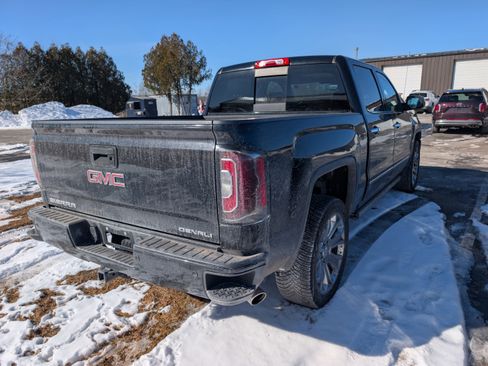 Used 2018 GMC Sierra 1500 Denali w/ Denali Ultimate Package image 4