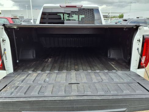 Used 2022 GMC Sierra 1500 Denali w/ Driver Alert Package II AWD/4WD image 22