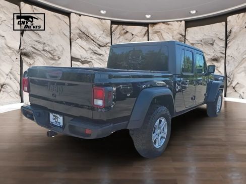 Used 2020 Jeep Gladiator Sport w/ Quick Order Package 24S AWD/4WD image 5