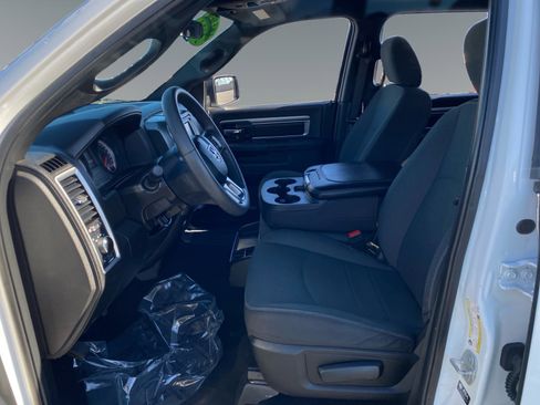 Used 2024 RAM 1500 Classic Warlock image 9