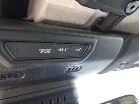 Used 2022 Jeep Wrangler Unlimited Sahara w/ Safety Group image 32