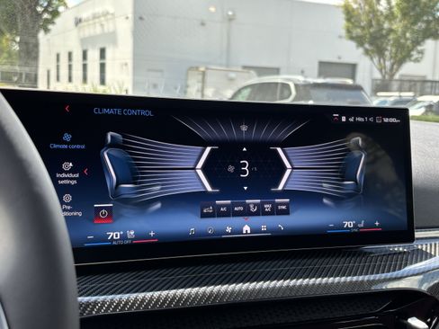 New 2026 BMW M440i w/ Premium Package RWD image 32