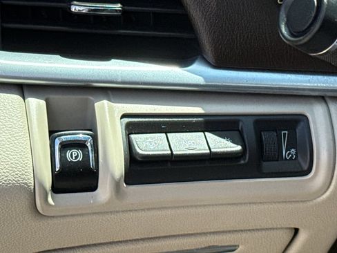 Used 2014 Cadillac XTS Premium FWD image 23